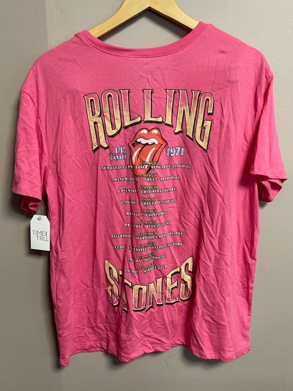 Time and Tru Hot Pink Rolling Stones Graphic Tee size L